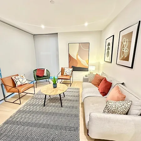 Battersea 2 Bedroom Cosy Apartment London Exterior photo