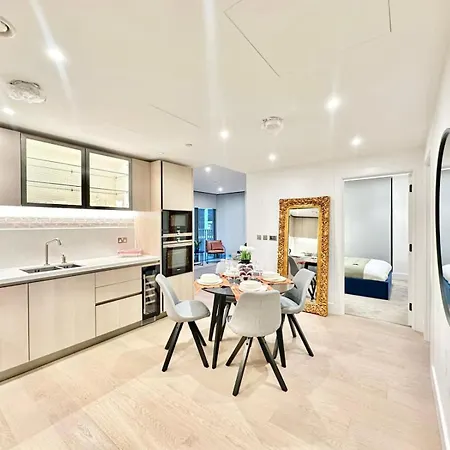 Battersea 2 Bedroom Cosy Apartment London Exterior photo