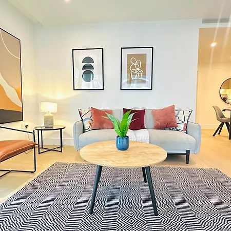 Battersea 2 Bedroom Cosy Apartment London Exterior photo